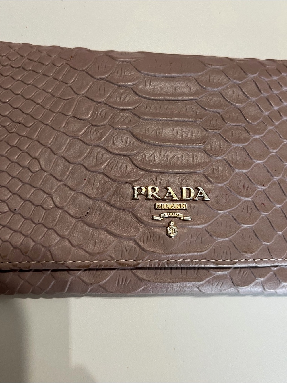 Prada Mauve Textured Leather Continental Wallet with Gold Logo - Picture 2 of 8